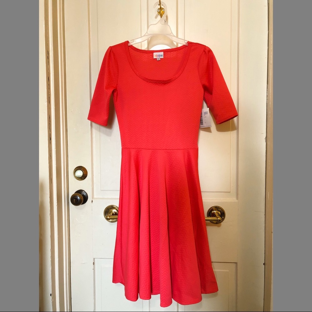 LuLaRoe Coral Colored Nicole Dress XS NWT